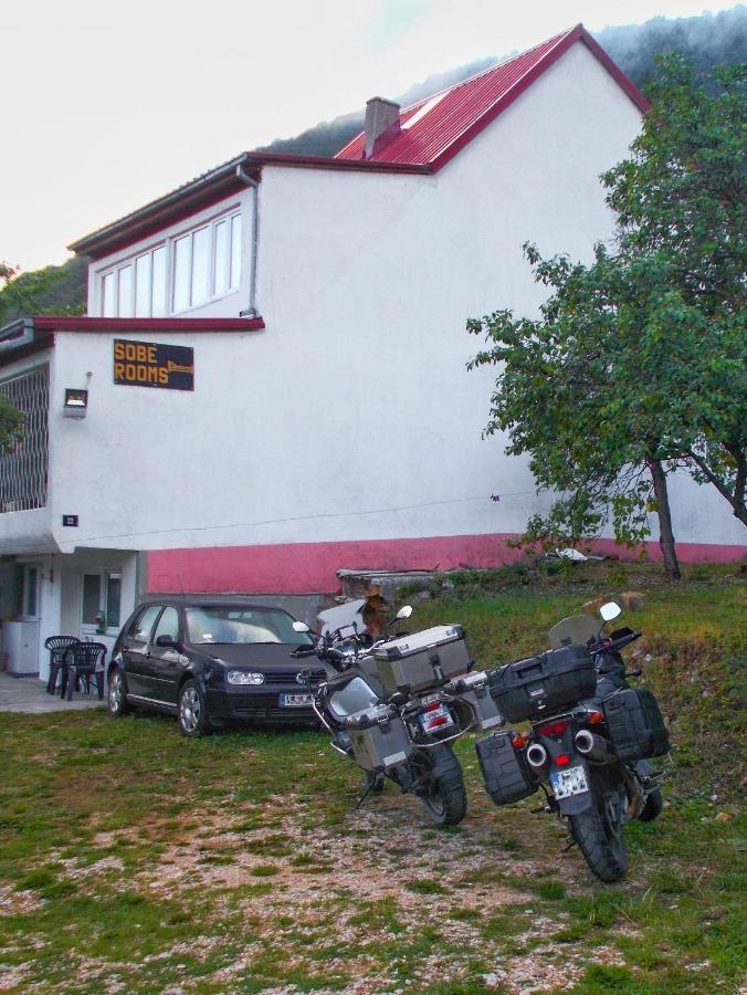 Guesthouse Mirkovic Плужине Экстерьер фото