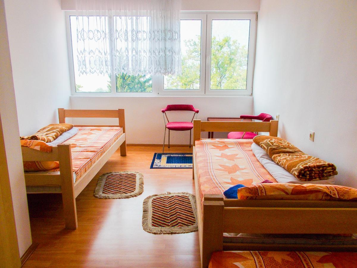 Guesthouse Mirkovic Плужине Экстерьер фото